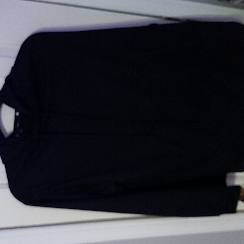 NWOT black pullover hoodie